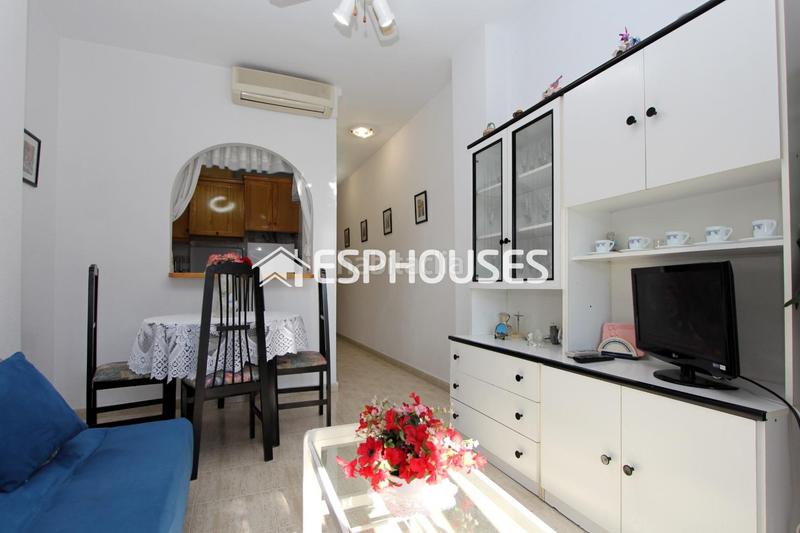 Foto b7aaf4b6-2ab1-4d18-9ec5-8e9f68707561. Apartament amb piscina a Las Viñas Guardamar del Segura