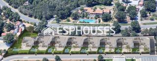 Casa a La Nucia Pueblo. Nueva promoción de 8 villas exclusivas