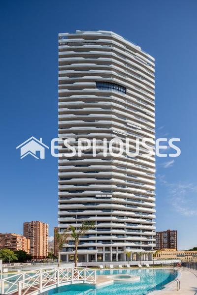 Foto ad5ee189-8656-482d-8f83-f789a1ae6644. Apartament amb aparcament piscina a Playa Poniente Benidorm