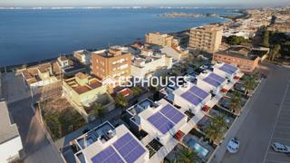 Reihenhaus in Los Nietos. Chalets adosados en los nietos a 100 m de la playa