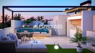 Maison à Pilar de la Horadada Ciudad. Bungalow moderno en planta alta con solárium y piscina infinity