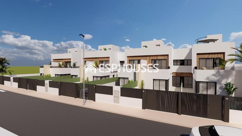 Foto ba7a7c9a-cf3a-4855-8b76-e29e88fcffd2. Casa bifamiliare con parcheggio piscina in Santiago de La Ribera San Javier
