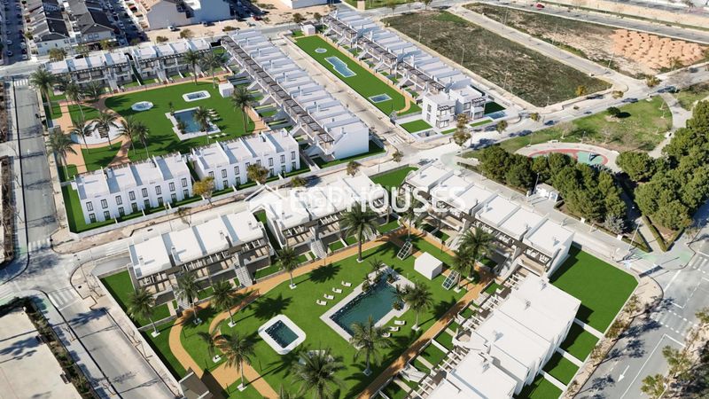 Foto ef5b5686-99fb-48be-956a-e20581651119. Ground floor with parking pool in Pilar de la Horadada ciudad Pilar de la Horadada
