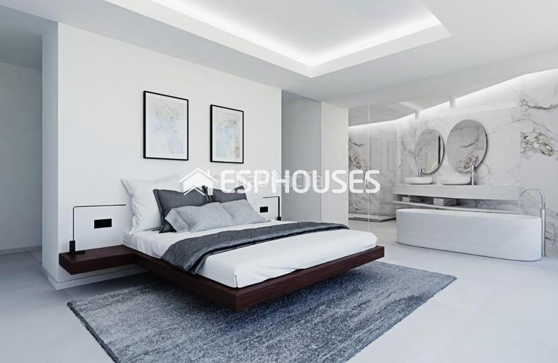 Foto 471ac662-6ca0-4808-8cb5-88d7ca037e48. House with parking pool in Zona Levante - Playa Fossa Calp