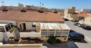 Haus in San Fulgencio. Gran oportunidad de inversión en la urbanización la marina, alic