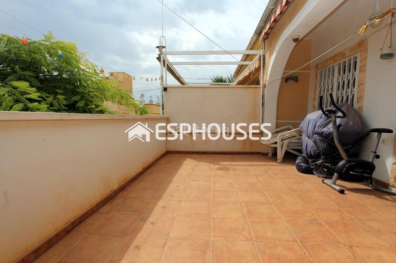 Foto 051f6e71-3d2f-4b5e-82c4-67bb19f44755. Casa a San Fulgencio