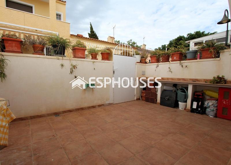 Foto bd14ece2-b650-4ac8-91f8-addaf57fe3ac. Casa a San Fulgencio