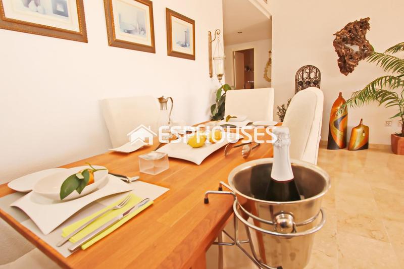 Foto 22c6665d-b7eb-4523-a322-d5bebfa26c1b. Penthouse with parking pool in Altea la vella Altea