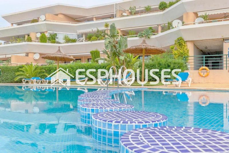 Foto 3edbb498-076a-4675-9951-d886016a08d6. Penthouse with parking pool in Altea la vella Altea