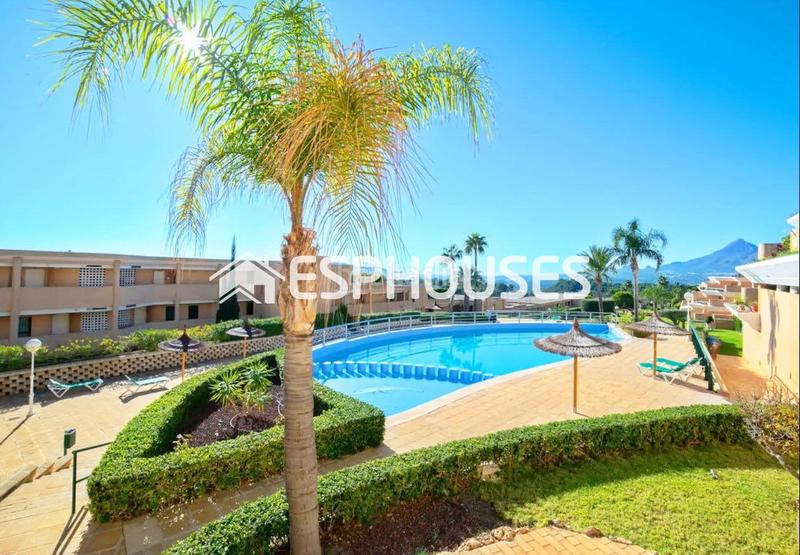 Foto 4b6621ca-a49f-41b3-86ee-615baa8a7387. Penthouse with parking pool in Altea la vella Altea