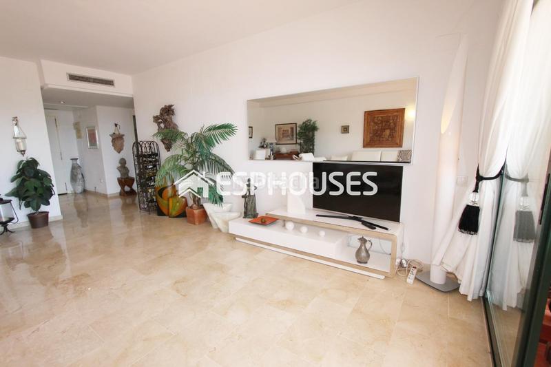 Foto 6c37988e-4914-4165-989c-9e171cb49143. Penthouse with parking pool in Altea la vella Altea