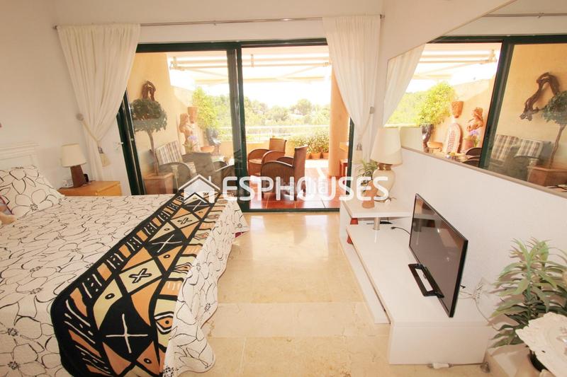 Foto ba012852-ee98-4ea1-a867-ca9d71455d74. Penthouse with parking pool in Altea la vella Altea