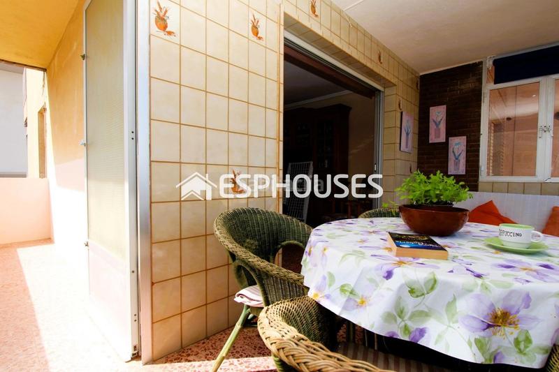 Foto 00a0530e-c86b-4169-a35a-2e2aa3848a04. Appartement mit parking in Los Europeos Torrevieja