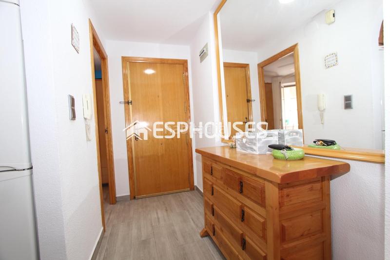 Foto 9a82927e-2a10-4505-b3b5-deea0ea71ea1. Piccolo appartamento con parcheggio in Guardamar Playa Guardamar del Segura