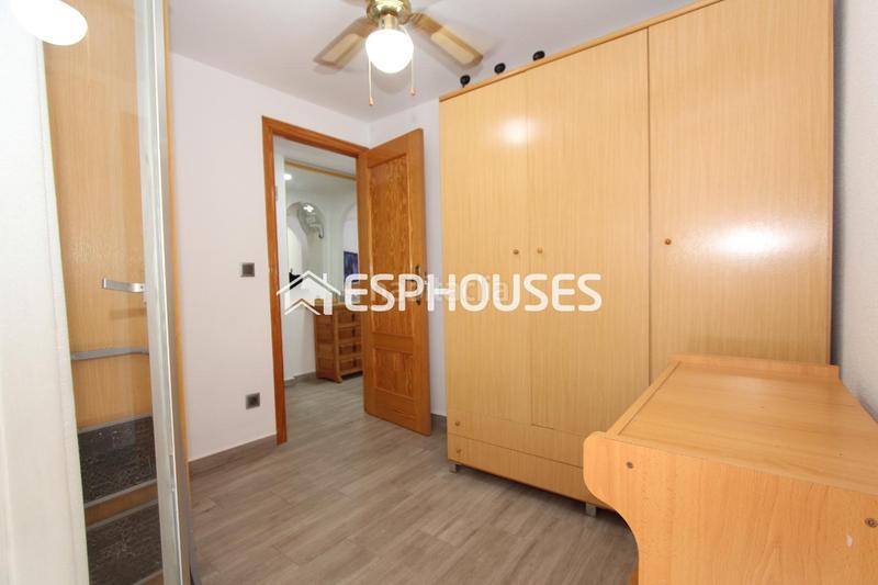 Foto b6ad2d2f-3342-4769-a9f1-7dac09782490. Piccolo appartamento con parcheggio in Guardamar Playa Guardamar del Segura