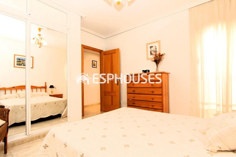 Foto 5b34303f-6062-4abd-9081-5b30875a6000. Etagenwohnung in Pueblo Guardamar del Segura