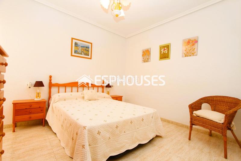 Foto c7a67de7-8d27-4d63-a213-fd72b4a56446. Etagenwohnung in Pueblo Guardamar del Segura