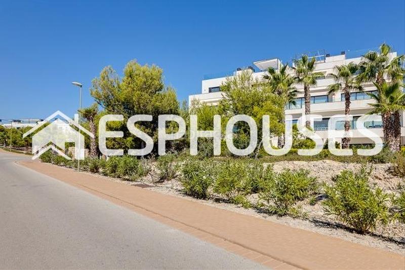 Foto 2f50fa2b-841f-4966-ad6e-5929a80a90e6. Àtic amb aparcament piscina a Lomas de Campoamor - Las Ramblas Orihuela