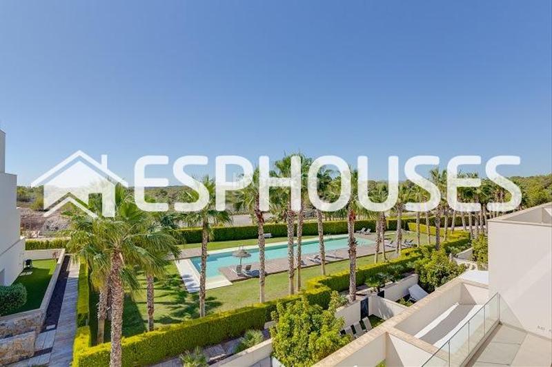 Foto 540b0883-9b87-44ed-97cf-569c63386a27. Àtic amb aparcament piscina a Lomas de Campoamor - Las Ramblas Orihuela