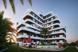 Planta baixa a Pueblo. Ático de 3 dormitorios con piscina privada  y terraza de 124 m2
