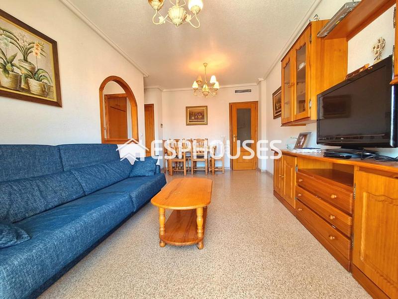 Foto 2501f99c-96de-442c-b3a8-08154a74df8e. Apartament amb calefacció aparcament a Pueblo Guardamar del Segura