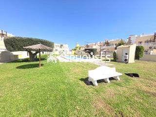 Planta baixa a La Zenia. Apartamento en planta baja recientemente renovado en la zenia  o