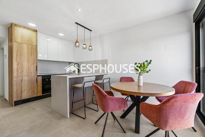 Foto 71f393ea-b2f9-4aea-a78a-8fb124f96984. Erdgeschoss mit parking pool in Santiago de La Ribera San Javier