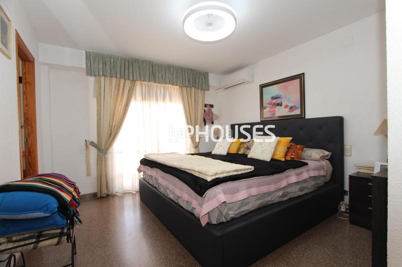 Foto 0db202c3-ad73-40e1-94ad-45fb9eddec0e. Casa amb aparcament piscina a Rebolledo Alicante