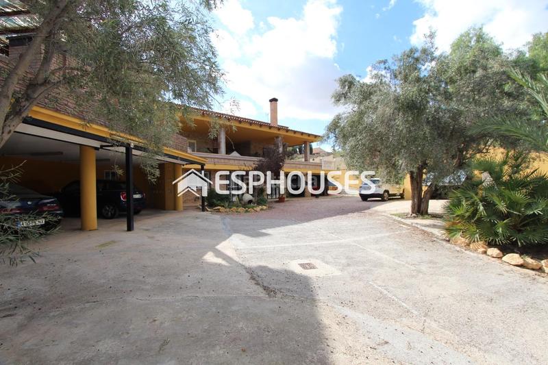 Foto 1c682e7b-7f8e-4a47-841b-330b7c5de328. Casa amb aparcament piscina a Rebolledo Alicante