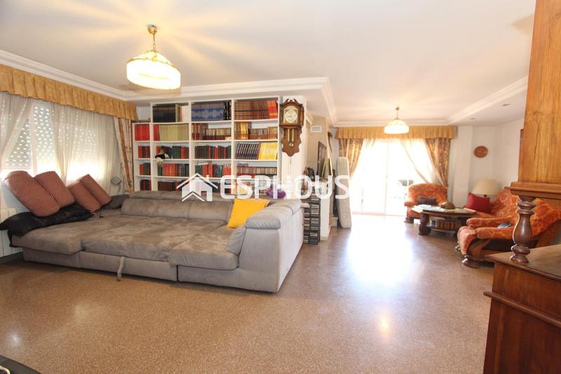 Foto 370fff2f-2e55-463b-9c37-2fc2a62cdfbc. Casa amb aparcament piscina a Rebolledo Alicante