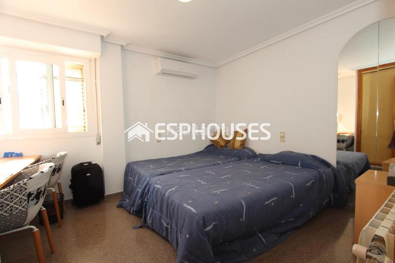 Foto 596dac01-a953-43f4-8674-2721aed106bc. Casa amb aparcament piscina a Rebolledo Alicante