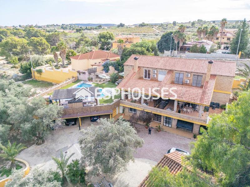 Foto 6b317c7e-54b7-440d-8713-395c5351ce7a. Casa amb aparcament piscina a Rebolledo Alicante