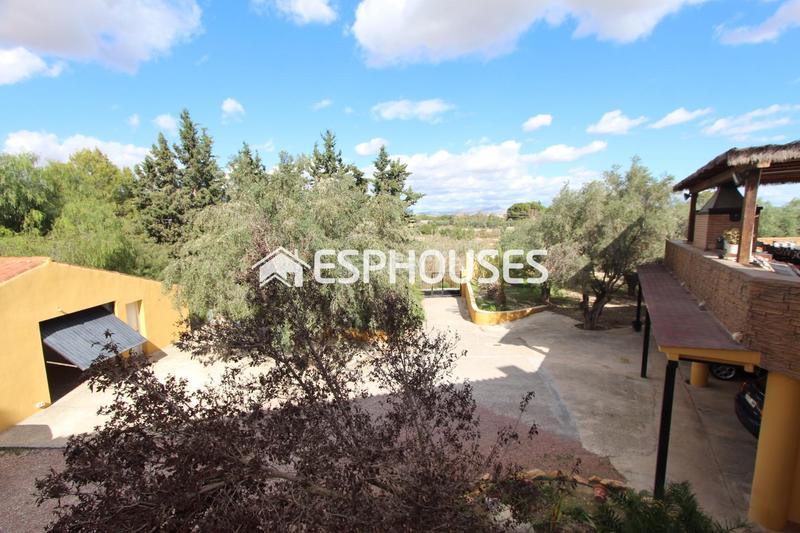 Foto 77c1d5e7-671a-427f-8725-8ad5d21bf5f9. Casa amb aparcament piscina a Rebolledo Alicante