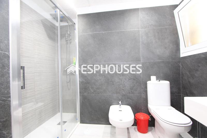 Foto ac0a7881-15f9-420a-8b8d-6f550fa18354. Casa amb aparcament piscina a Rebolledo Alicante