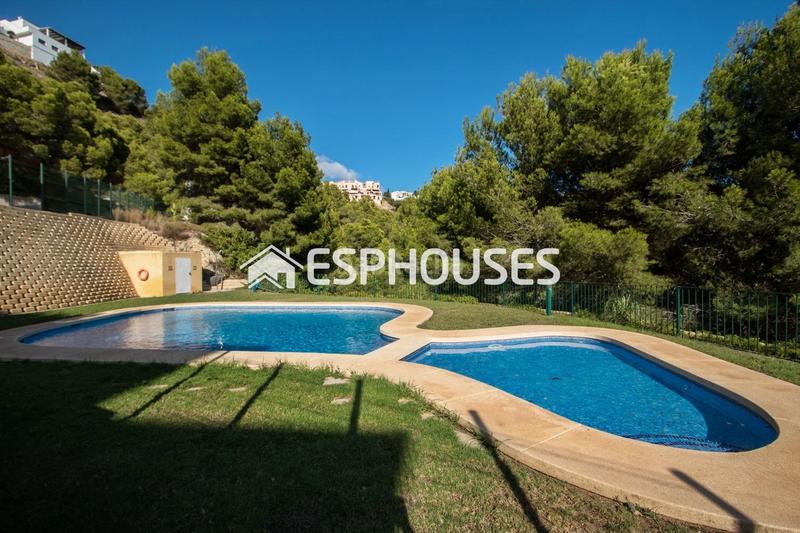 Foto 2198147b-1966-403c-8f7f-8d0c434d2adf. Pis amb aparcament piscina a Altea la vella Altea