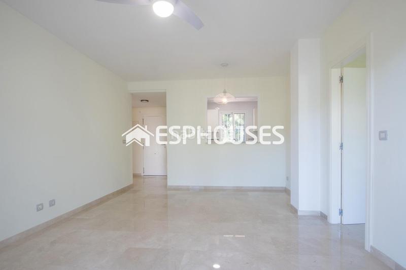 Foto 3dd96c11-c3ee-4c75-8fca-d8862d923457. Pis amb aparcament piscina a Altea la vella Altea