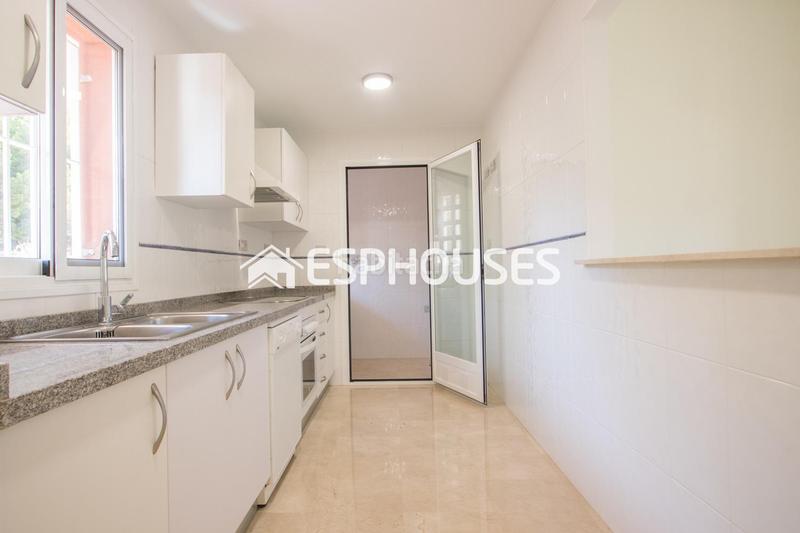 Foto 7837a5d6-3dcd-47cf-b052-116715858ab2. Pis amb aparcament piscina a Altea la vella Altea