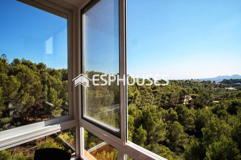 Foto c1716604-d6a7-47ab-b182-9aad15cad112. Pis amb aparcament piscina a Altea la vella Altea