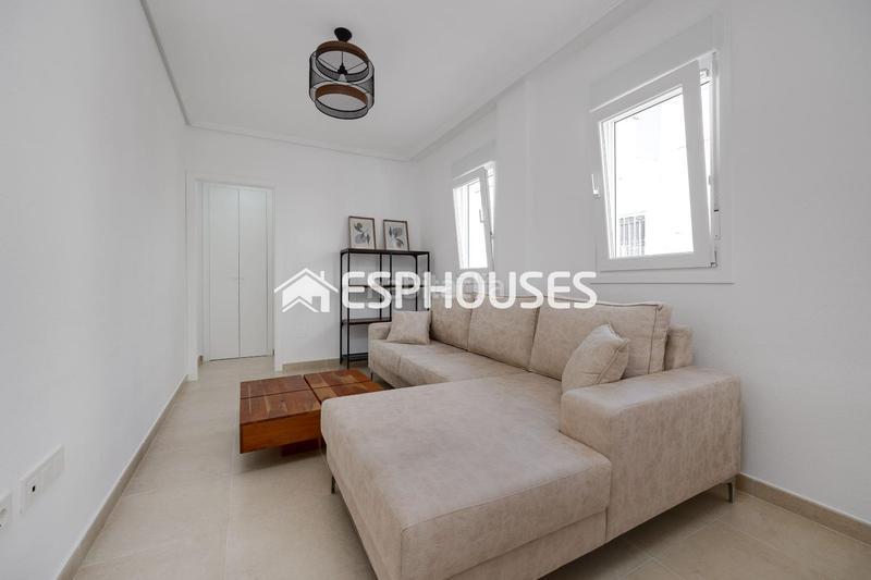 Foto 40144191-5d62-48cf-8cf9-57cf451c757f. Towny house with parking pool in San Fulgencio