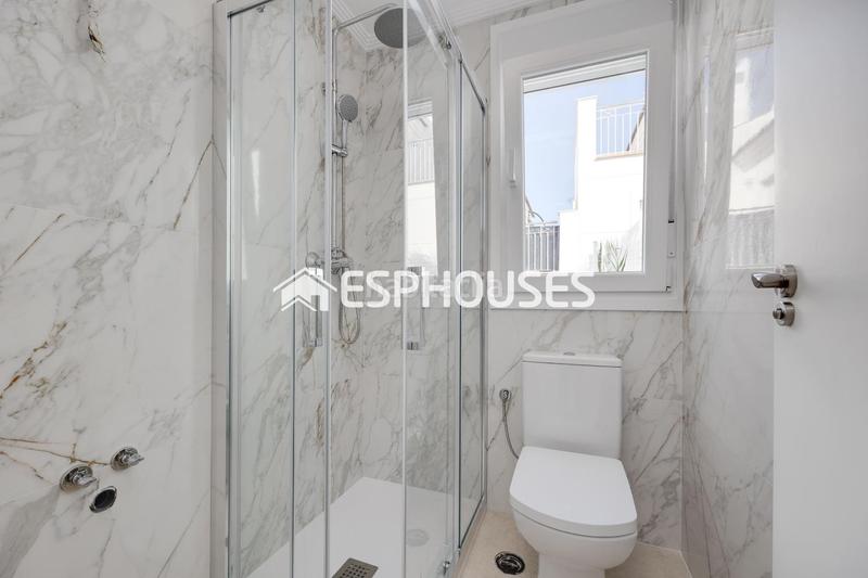 Foto 8bcb8669-e027-4ffd-800a-401d9b924943. Towny house with parking pool in San Fulgencio