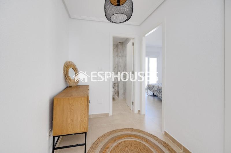 Foto d524722a-1579-49ca-8e86-ee7fa31615a5. Towny house with parking pool in San Fulgencio