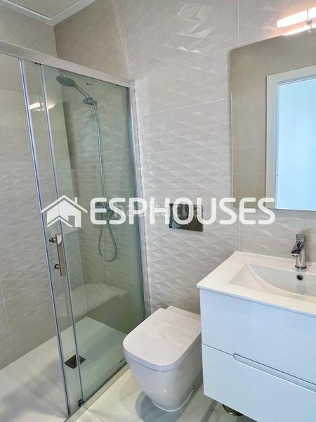 Foto 20d540ca-94db-4e38-b86e-2e4d0beb38cd. Casa a schiera con piscina in Polop