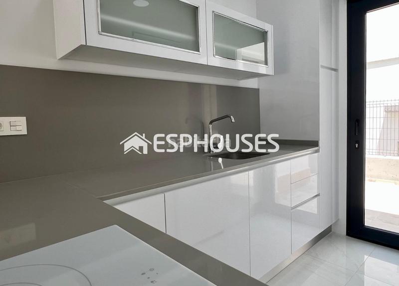 Foto ad17a0ba-7163-405a-b833-19c9c62c3af1. Casa a schiera con piscina in Polop