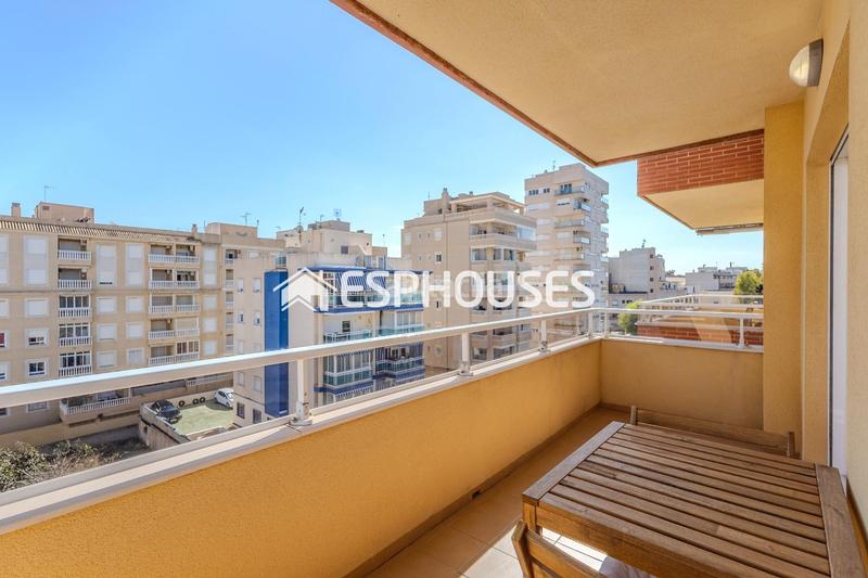 Foto 506e2885-354f-491d-84dd-7e0ea9f0fe72. Apartament amb aparcament piscina a Pueblo Guardamar del Segura