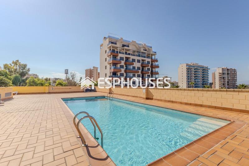 Foto bba9a116-8114-4dc5-a8bc-9f0bf45bfc73. Apartament amb aparcament piscina a Pueblo Guardamar del Segura