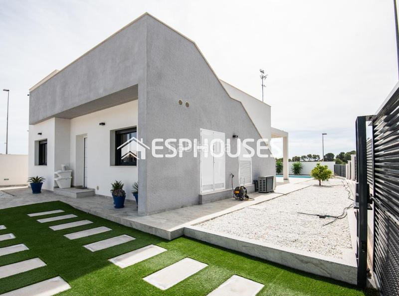 Foto 21172305-341a-4cd4-8ffb-24ce761289f8. Maison avec parking piscine dans El Pinar de Campoverde Pilar de la Horadada