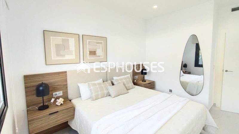 Foto 3b052428-7505-4bd0-923b-fc02da041f7f. Maison avec parking piscine dans El Pinar de Campoverde Pilar de la Horadada