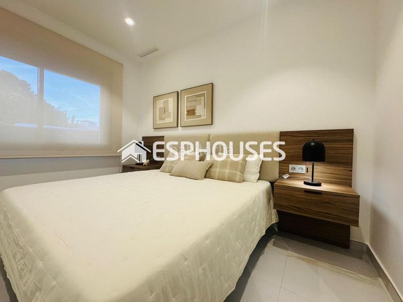 Foto 8920e131-b73c-4e33-aaac-bf5cf6568fe8. Maison avec parking piscine dans El Pinar de Campoverde Pilar de la Horadada