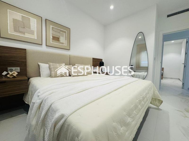 Foto fe6c6435-5f29-43d3-bc67-0368657cbb00. Maison avec parking piscine dans El Pinar de Campoverde Pilar de la Horadada