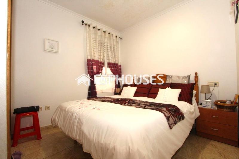 Foto 1a483403-b338-445b-ab29-33a337bc6434. Flat in Pueblo Guardamar del Segura